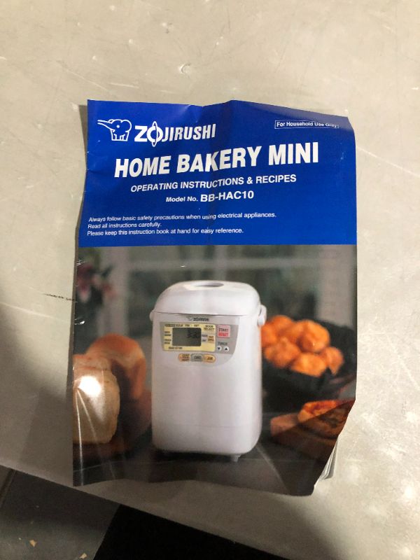 Photo 4 of **MISSING THE BLADE**
Zojirushi BB-HAC10 Home Bakery 1-Pound-Loaf Programmable Mini Breadmaker