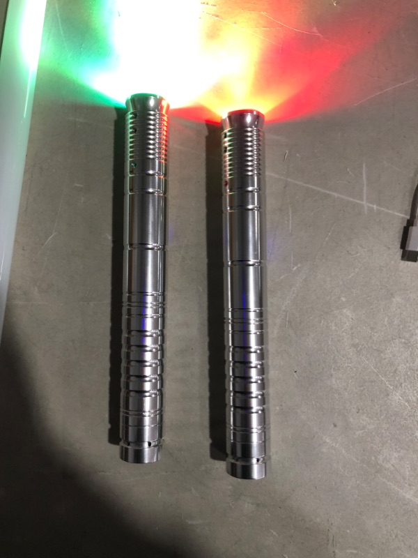 Photo 7 of ***ONE OF THE BLADES IS CRACKED AND MISSING IT'S ROUNDED TOP - SEE PICTURES***
Lorsaberus Lightsaber 2Pack, Metal Hilt Fx Light Saber for Kids Teen