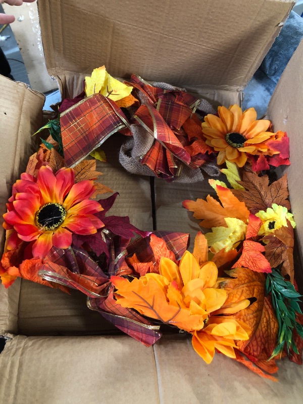 Photo 1 of [USED] 14" Fall Door Wreath with Leaves and Bows