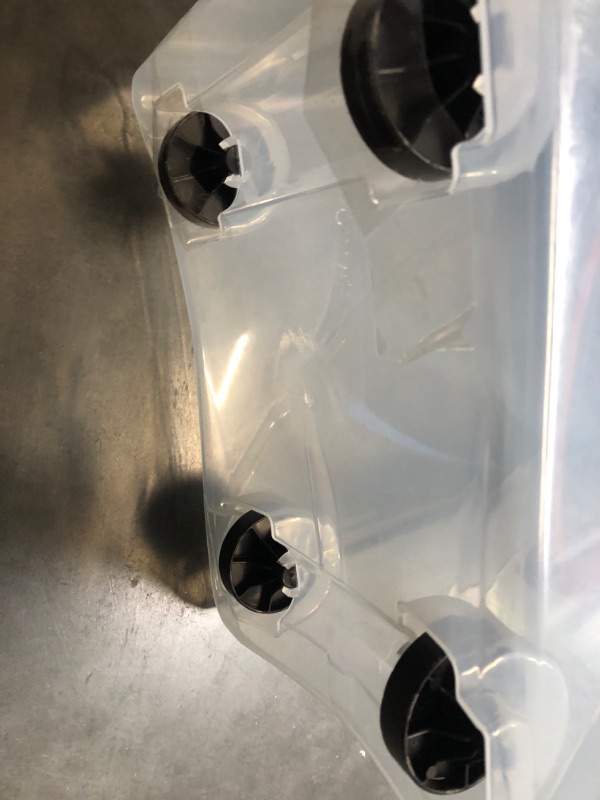 Photo 3 of *GOOD CONDTION* Van Ness 25-Pound Food Container with Fresh-Tite Seal with Wheels