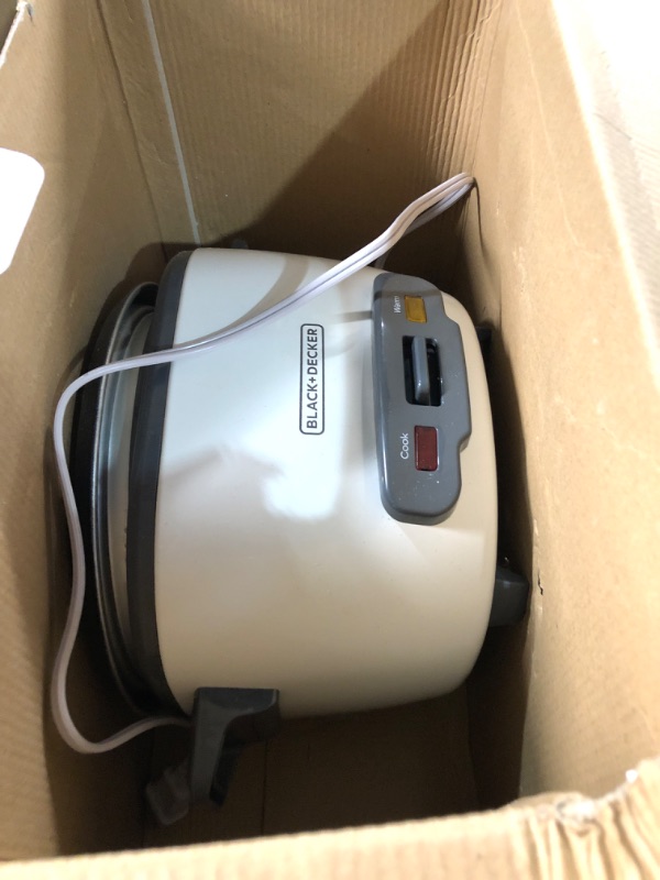 Photo 2 of *PARTS ONLY*
BLACK+DECKER Rice Cooker, 6-cup, White 6-cup rice cooker