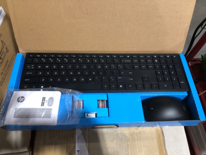 Photo 4 of HP Pavilion Wireless Keyboard and Mouse 800 -