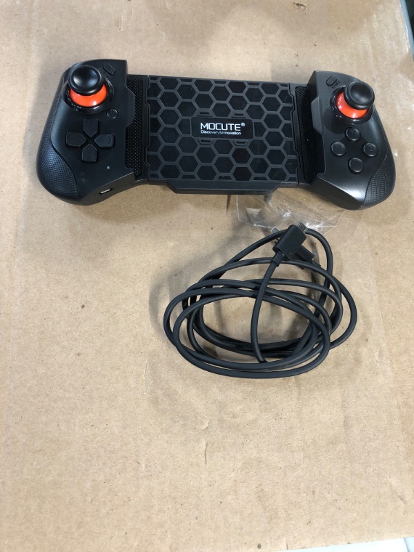 Photo 2 of Phone Gamepadcontroller, Mfi Blue Tooth Mobile Game Controller Wireless Gamepad Joystick for iPhone and Android.