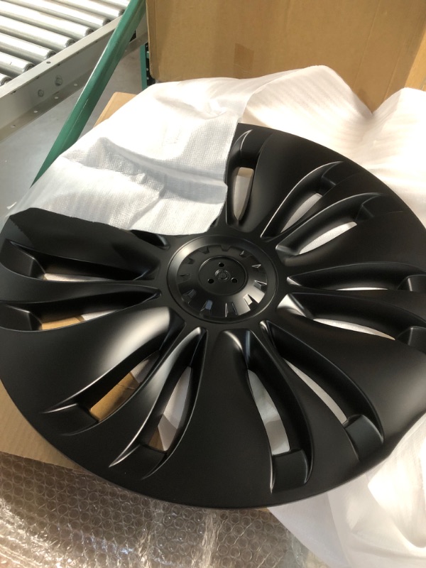 Photo 3 of Klutchtech Tesla Model Y Hubcaps -