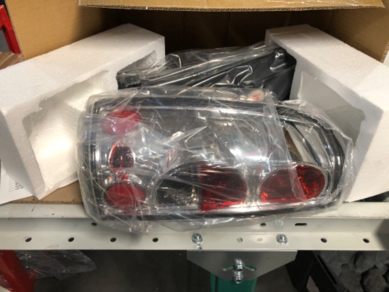 Photo 2 of ROXX Tail Lights for 1999-2006 Chevy Silverado 1500 / 2500/ 3500, 2007 Silverado Classic Body, 