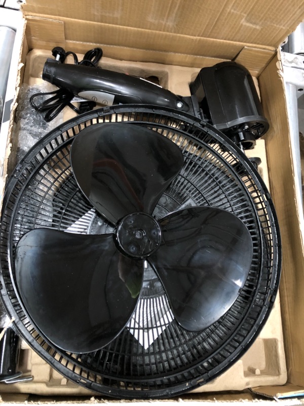 Photo 2 of BLACK+DECKER 16 Inches Stand Fan with Remote
