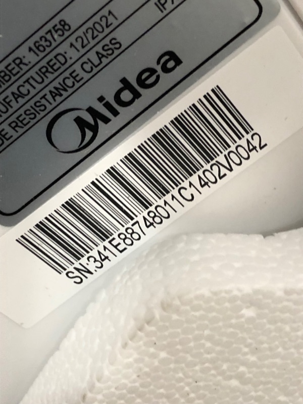 Photo 4 of **MINOR DAMAGE TO MACHINE PLEASE VIEW PHOTOS**
Midea 8,000 BTU Smart Inverter U-Shaped Window Air Conditioner, 35% Energy Savings, Extreme Quiet, MAW08V1QWT (1860705)
