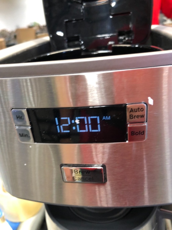 Photo 1 of GE Drip Coffee Maker With Timer | 10-Cup Thermal Carafe Coffee Pot Keeps Coffee Warm for 2 Hours | Adjustable Brew Strength | Wide Shower Head for Maximum Flavor | Kitchen Essentials | Stainless Steel

-lid is broken 