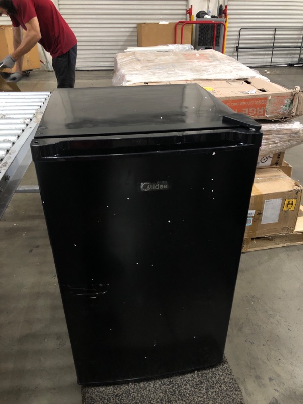 Photo 2 of Midea WHS-160RB1 Single Reversible Compact Refrigerator, 4.4 Cubic Feet, Black
