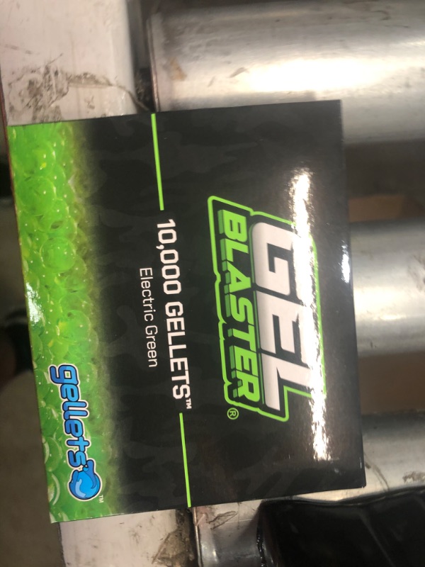 Photo 3 of **MISSING GUN** PARTS ONLY**
Gel Blaster Surge Gen3 – Ready to Blast Edition (New) - Adjustable FPS with Semi & Automatic Modes, 100+ Foot Range, 10,000 Eco-Friendly Ammo Gellets & More; Fun for Ages 9+ (Electric Green 1pk)
