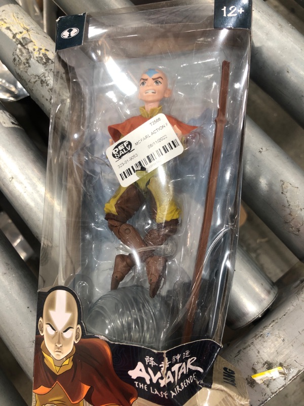 Photo 2 of Avatar The Last Airbender 12" Action Figure - Aang

