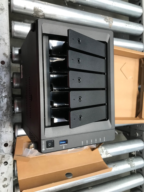 Photo 2 of Synology NAS DiskStation DS1520+ (Diskless), 5-Bay; 8GB DDR4
