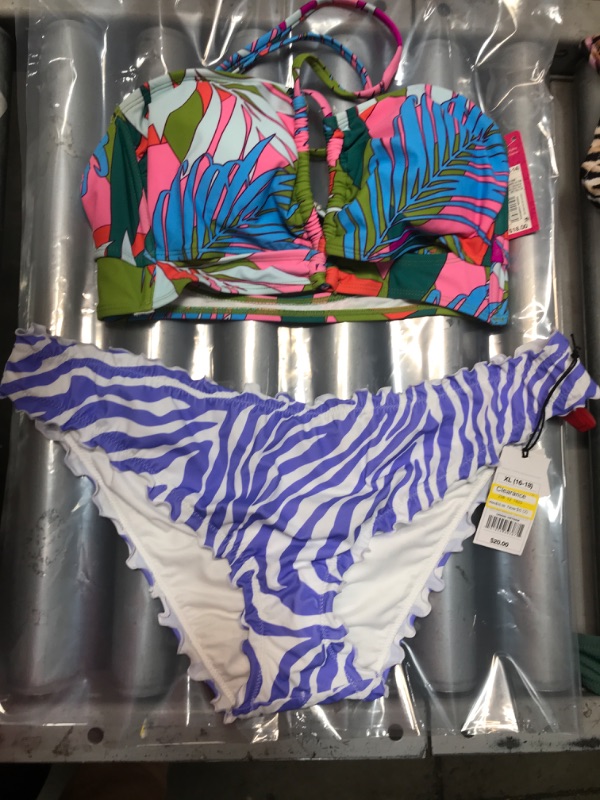 Photo 1 of 2 PACK: Mixed bikini top & bottom X-Large (12-14)(16-18)