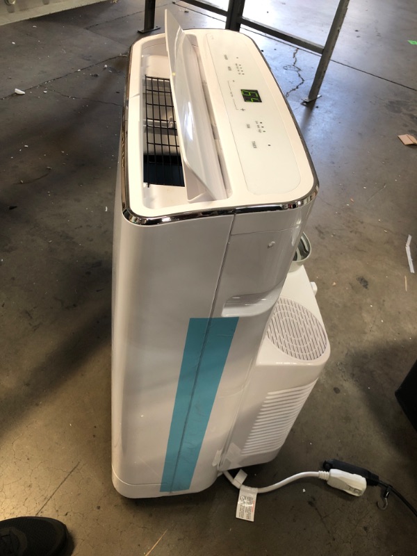 Photo 6 of TESTED BLOWS COLD AC*
GE 4-in-1 Technology | Air Conditioner, Space Heater, Dehumidifier & Portable Fan | 13,000 BTU | Easy Install Kit Included | Cools & Heats Large Rooms Up to 550 Sq Ft | All-Season Home Essentials
