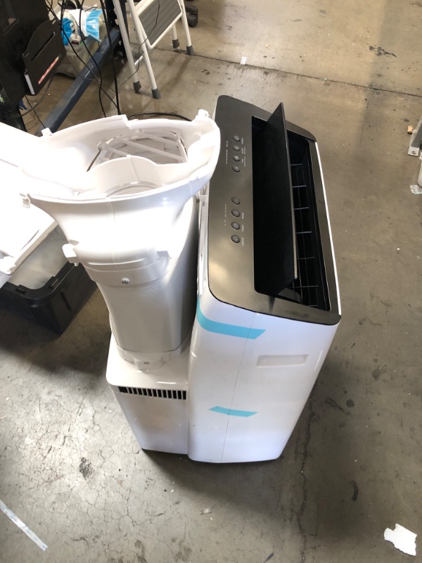 Photo 6 of TESTED BLOWS COLD AC*
Dreo TwinCool 12000 BTU Smart Inverter Portable Air Conditioner with Dual Hose, 42dB Quiet,Powerful Cooling, Up to 450 Sq Ft, Remote Control, Dehumidify, 24H Timer, Window Mount Kit, White, DR-HAC001
