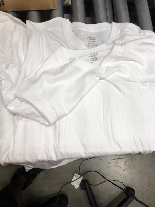 Photo 2 of 3 PCS BUNDLE
2 Men's White Vneck T-Shirts SIZE M
1 Men's White Crew Neck T-Shirt SIZE XL