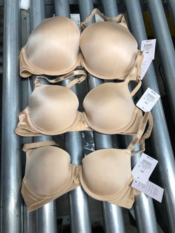 Photo 2 of 3 ITEM BUNDLE
Women's Daydream Light Lift Demi T-Shirt Bra - Auden
SIZE 32A, 34B AND 38D