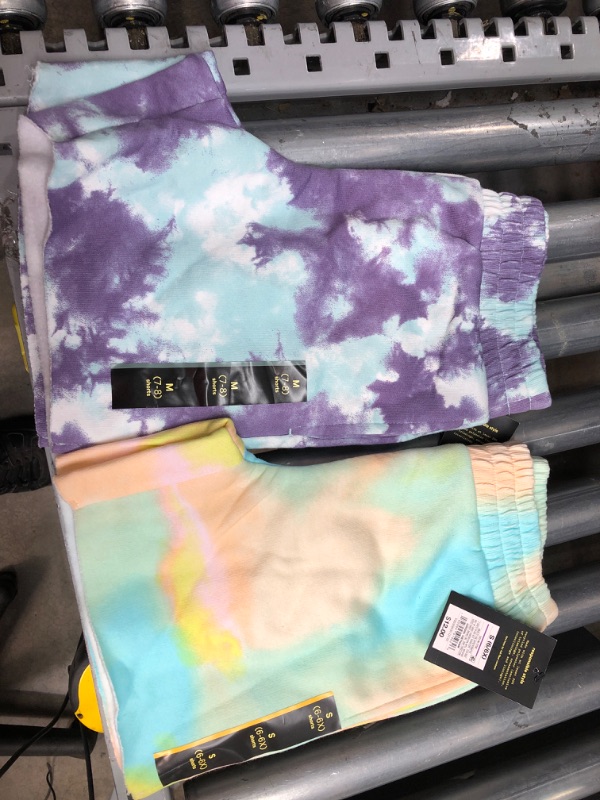 Photo 3 of 2 PACK
Kids' Shorts - Art Class™ SIZE M
Kid' Hort - Art Cla™ SIZE S

