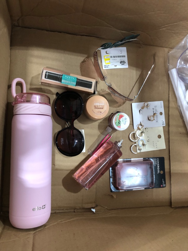 Photo 1 of  10 Item Bundle, Miscellaneous
