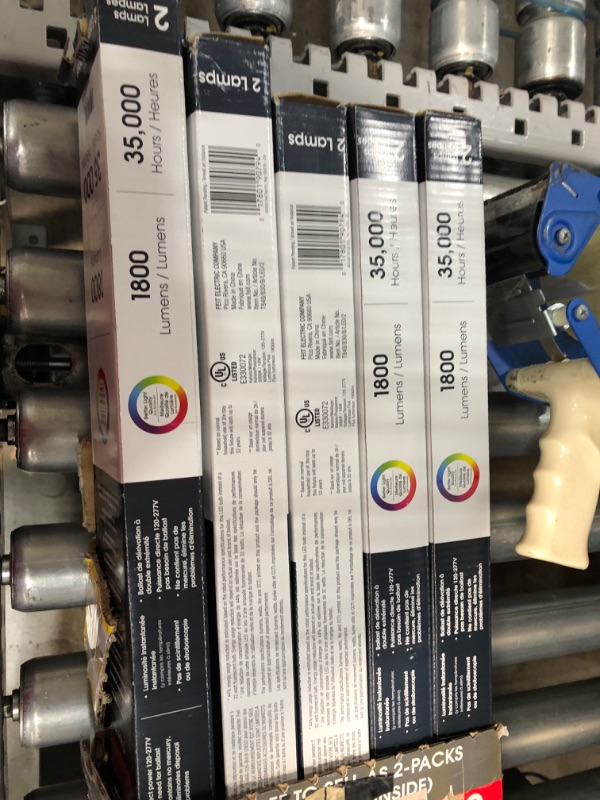 Photo 1 of 4 ft. T12 3000K Plug & Play LED (10-Pack)
