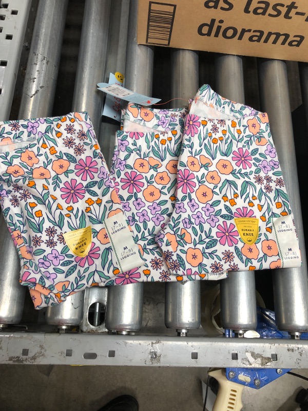 Photo 2 of 3 PACK
Girls' Floral Leggings
M