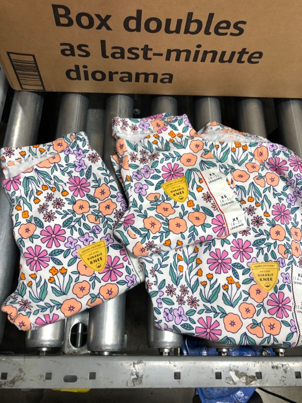 Photo 2 of 3 PACK
Girls' Floral Leggings
XS, M, XL