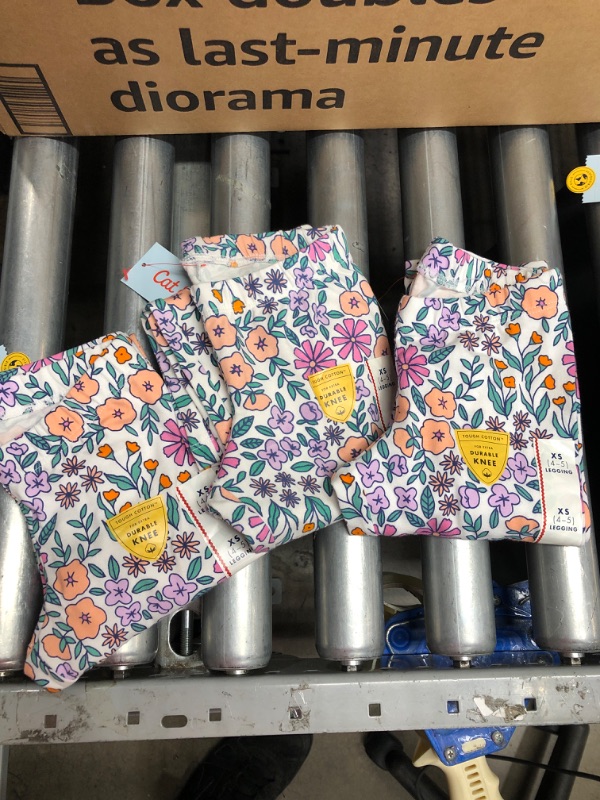 Photo 2 of 3 PACK
Girls Floral Leggings
XS