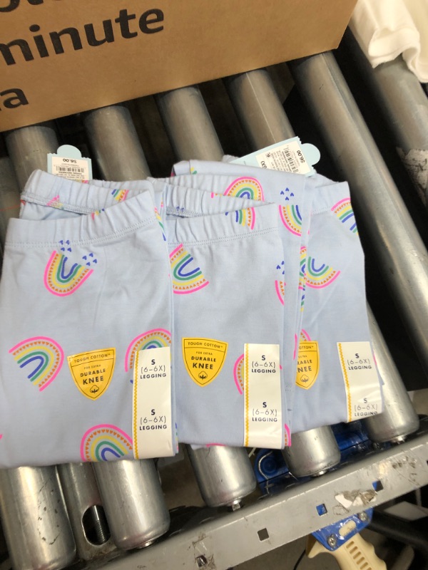 Photo 2 of 3 PACK
Girls' Rainbow Legging - Cat & Jack™ Light
S