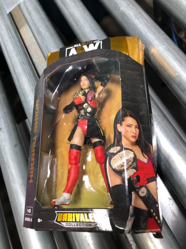 Photo 2 of All Elite Wrestling Unrivaled Collection Action Figure Assortment - 6.5in Hikaru Shida - Series 6