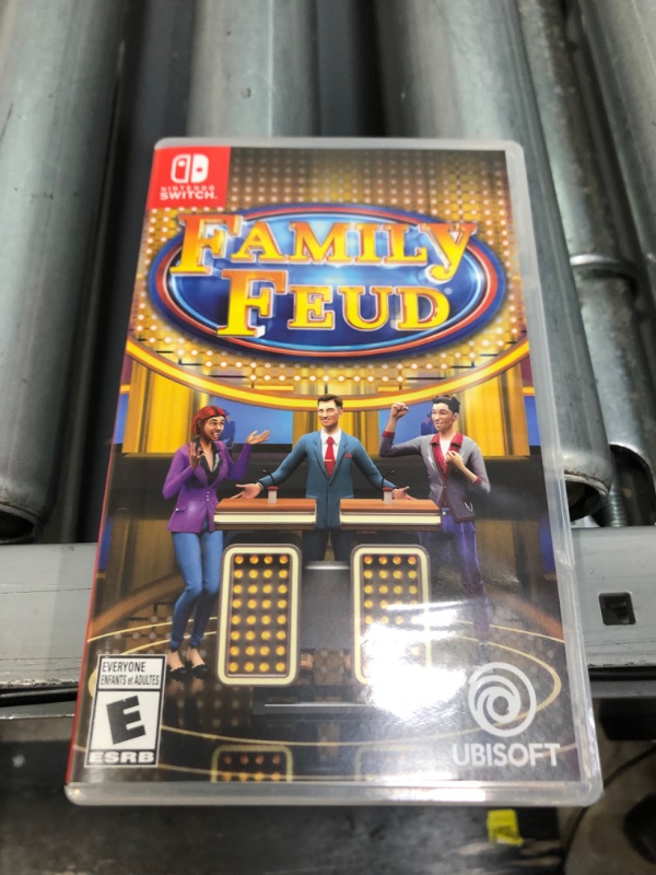 Photo 2 of Family Feud - Nintendo Switch
