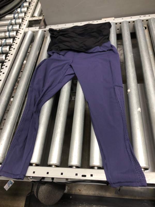 Photo 2 of Active Maternity Leggings - Isabel Maternity by Ingrid & Isabel (XL)