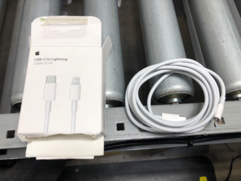 Photo 2 of Apple USB-C to Lightning Cable (2 m)