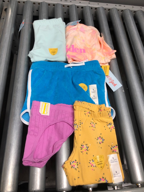 Photo 1 of 5-Pack Bundle of Assorted Girl's Clothing
(Size: S)