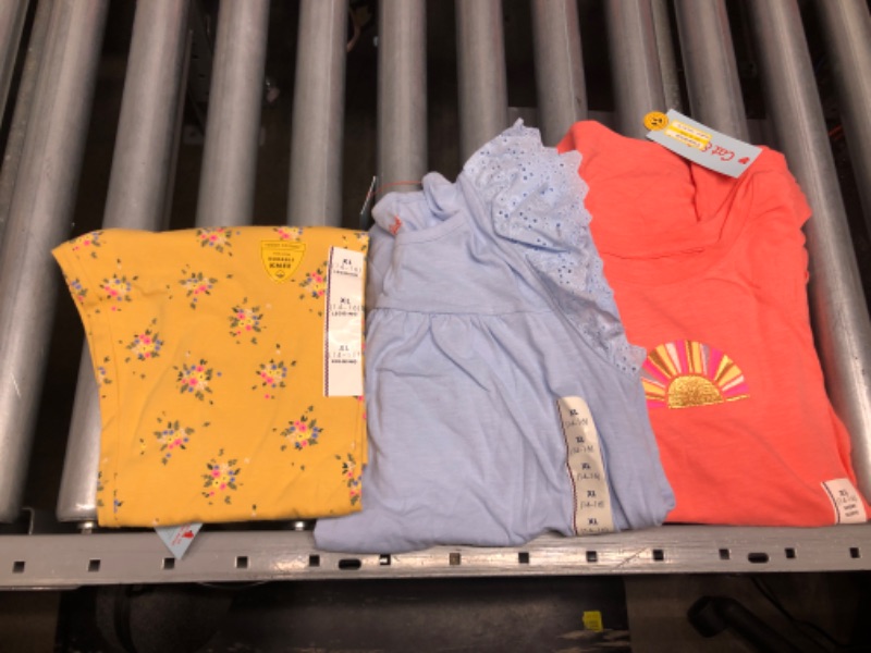 Photo 1 of 3-Pack Bundle of Assorted Girl's Clothing
(Size: XL)