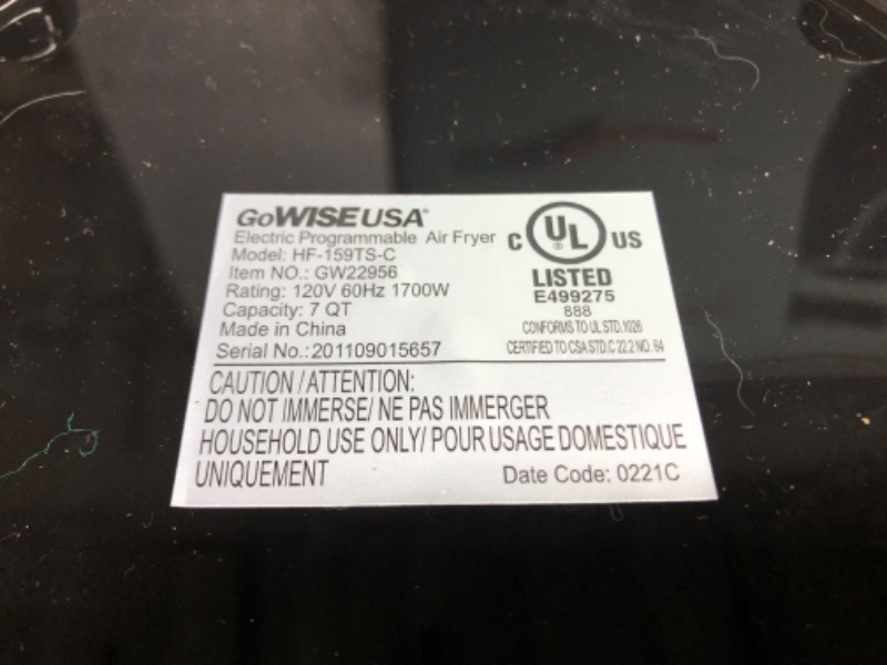 Photo 3 of GoWISE USA GW22956 7-Quart Electric Air Fryer