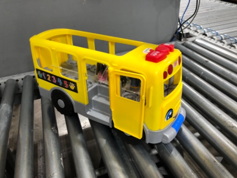 Photo 2 of ?Fisher-Price Little People Big Yellow Bus

