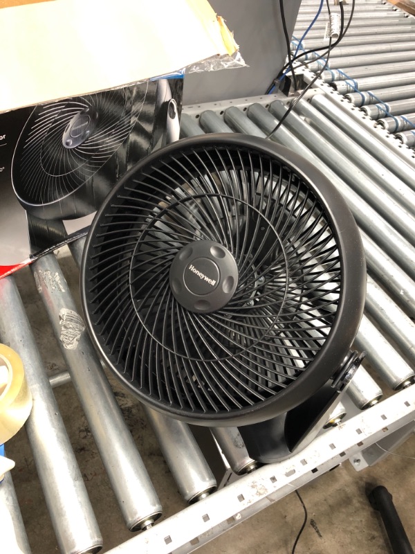 Photo 2 of 12 in. 3 Speed Whole Room Circulator Floor Fan