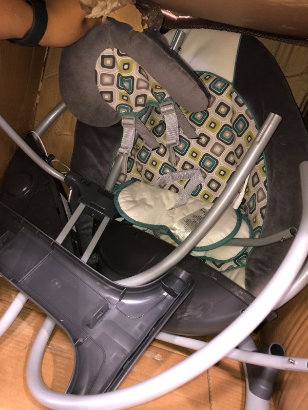 Photo 4 of Graco Glider Petite LX Baby Swing Affinia | 1925885