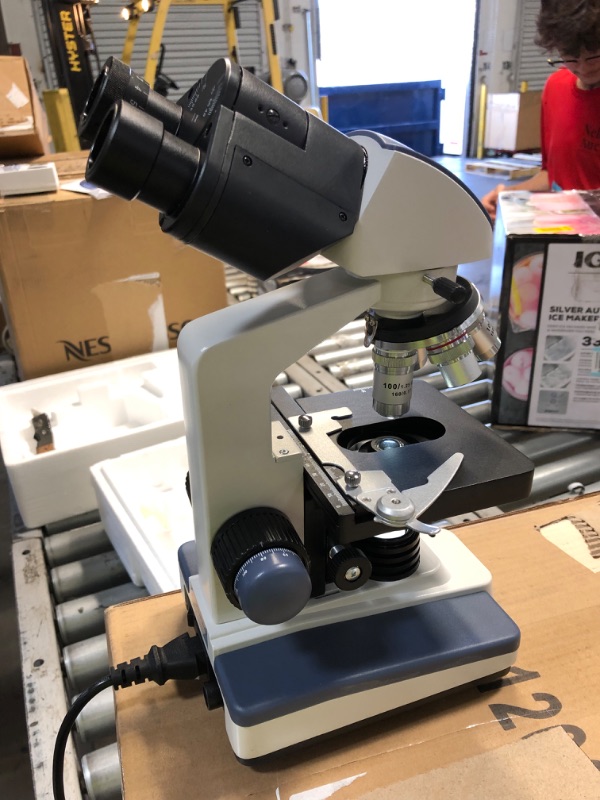 Photo 2 of AmScope B120C-E1 40X-2500X LED Biological Binocular Compound Microscope with 3D Double Layer Mechanical Stage + 1.0 MP USB Digital Camera Imager
