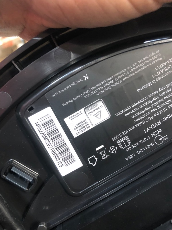 Photo 9 of (SCRATCHED) iRobot Roomba i4+ EVO (4552) Robot Vacuum with Automatic Dirt Disposal - Empties Itself for up to 60 Days, Wi-Fi Connected Mapping, Compatible with Alexa, Ideal for Pet Hair, Carpets
