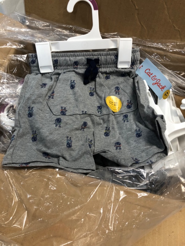 Photo 2 of CASE OF 12 CAT AND JACK SIZE 3T BOYS SHORTS 