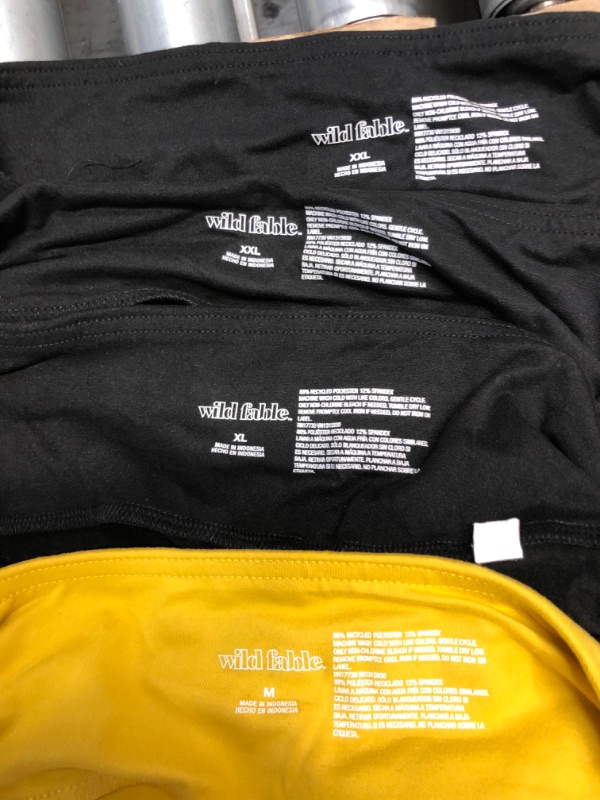 Photo 1 of 5 pack of Miscellaneous Women's Clothing (bottoms: m, xl, xxl, xxl; top: xl) 
