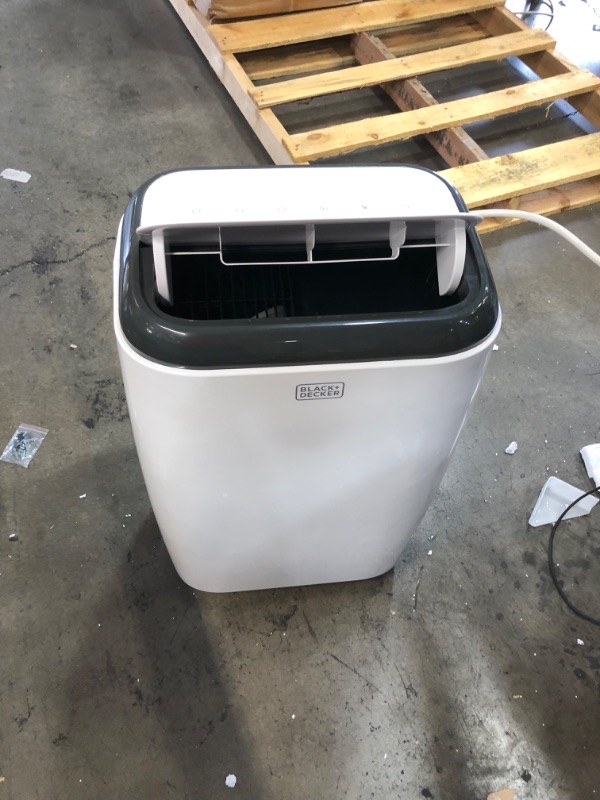 Photo 3 of (MISSING ATTACHMENTS/REMOTE) Black+Decker 12000 Btu Portable Air Conditioner With Heat And Remote Control White