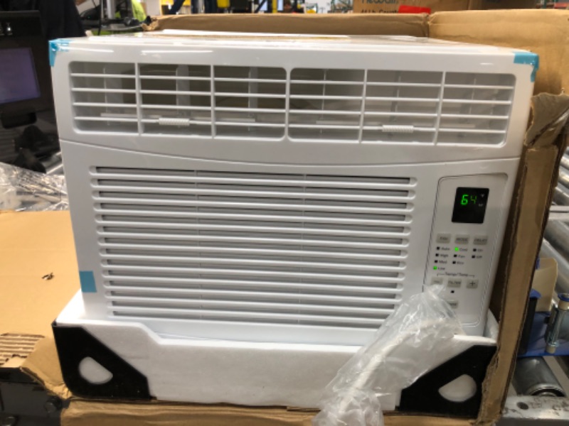 Photo 5 of AHEE06AC 17" Window Air Conditioner with 6000 BTU Cooling Capacity Remote Control 24 Hour Timer 11.1 CEER and Fixed Chassis in
