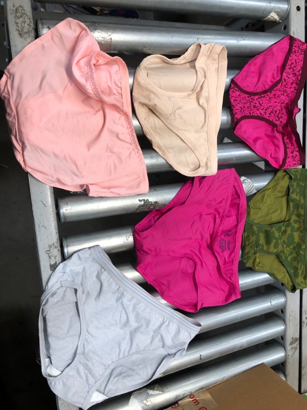 Photo 1 of 6 PACK*
WOMENS UNDERWEAR BUNDLE 
XS, S, 6, 
