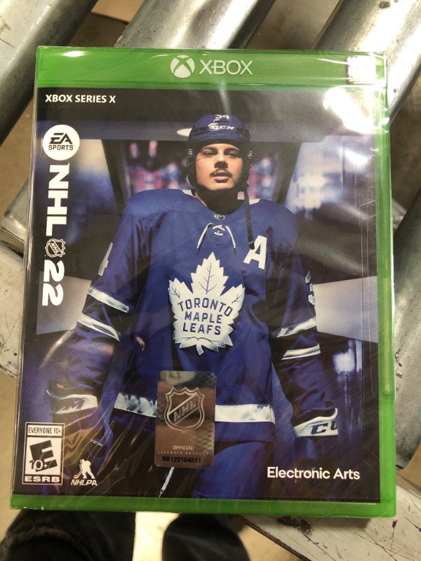 Photo 2 of NHL 22 - Xbox Series X

