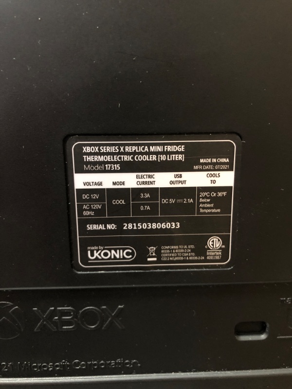 Photo 5 of ***PARTS ONLY***
Xbox Series X Replica Mini Fridge

