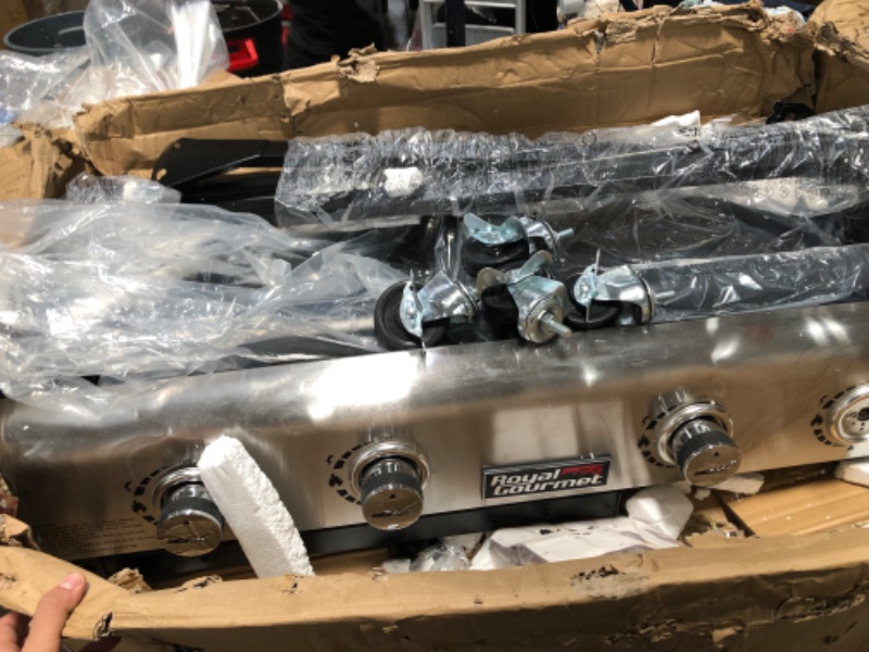 Photo 1 of INCOMLETE, Royal Gourmet GD401C 4-Burner Portable Propane Flat Top Gas Grill and Griddle Combo, Black
**MISSING LEGS, LOOSE AND MISSING HARDWARE, 1 BKNOB IS NOT ATTACHED, MISSING COVER**
