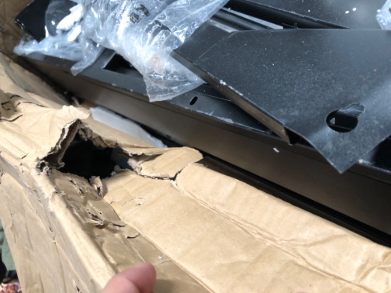 Photo 1 of INCOMLETE, Royal Gourmet GD401C 4-Burner Portable Propane Flat Top Gas Grill and Griddle Combo, Black
**MISSING LEGS, LOOSE AND MISSING HARDWARE, 1 BKNOB IS NOT ATTACHED, MISSING COVER**
