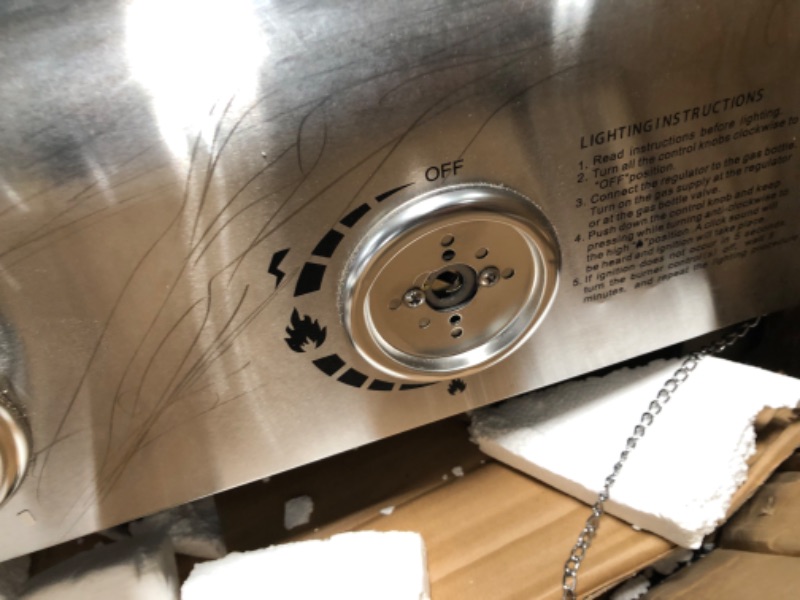 Photo 1 of INCOMLETE, Royal Gourmet GD401C 4-Burner Portable Propane Flat Top Gas Grill and Griddle Combo, Black
**MISSING LEGS, LOOSE AND MISSING HARDWARE, 1 BKNOB IS NOT ATTACHED, MISSING COVER**
